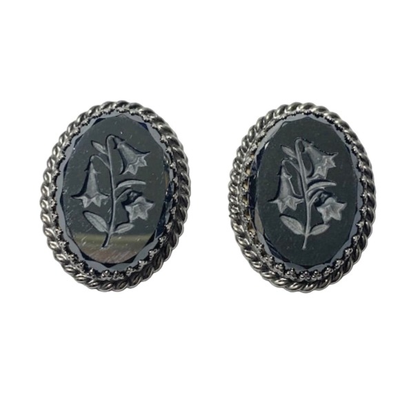 Whiting & Davies Vintage Intaglio Earrings - Picture 1 of 2